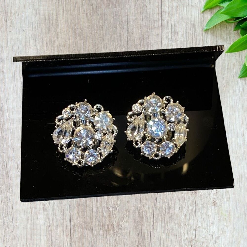 Beautiful Vintage Rhinestone Clip-on Earrings Rhapsody